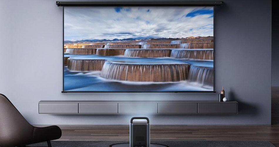 Nebula projector for bright home